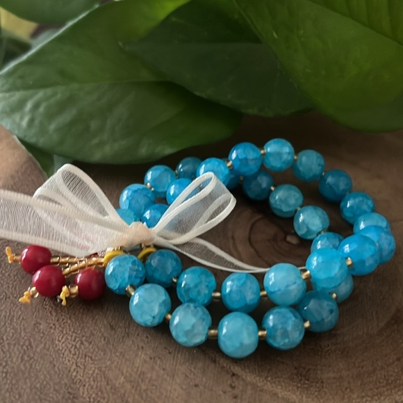 Set of 2 Peacock Blue glass bead, handmade stretch bracelets, with heart bag!💜💗💕 - Picture 1 of 5